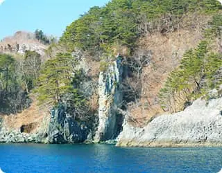 Rosoku Iwa (Candle Rock)